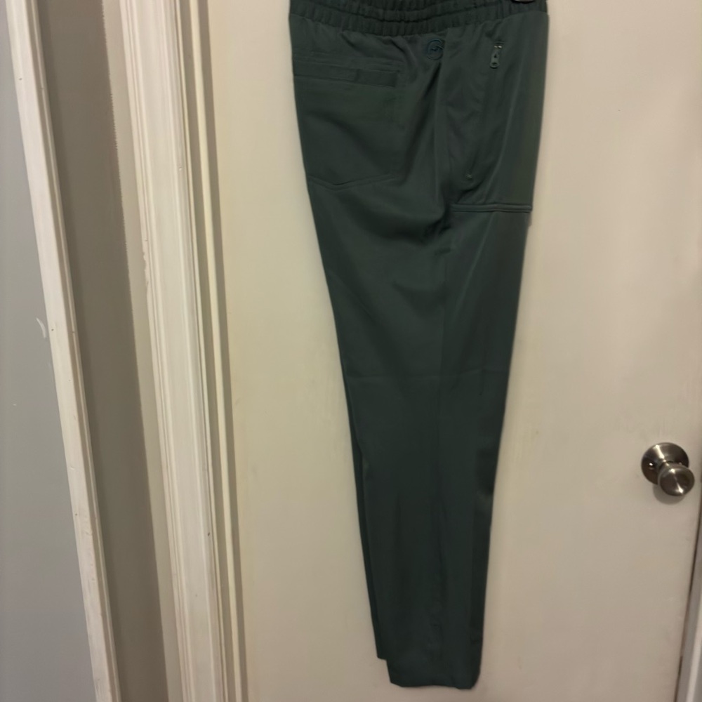 Women’s Elastic-Waist Tapered Pants — Deep Green